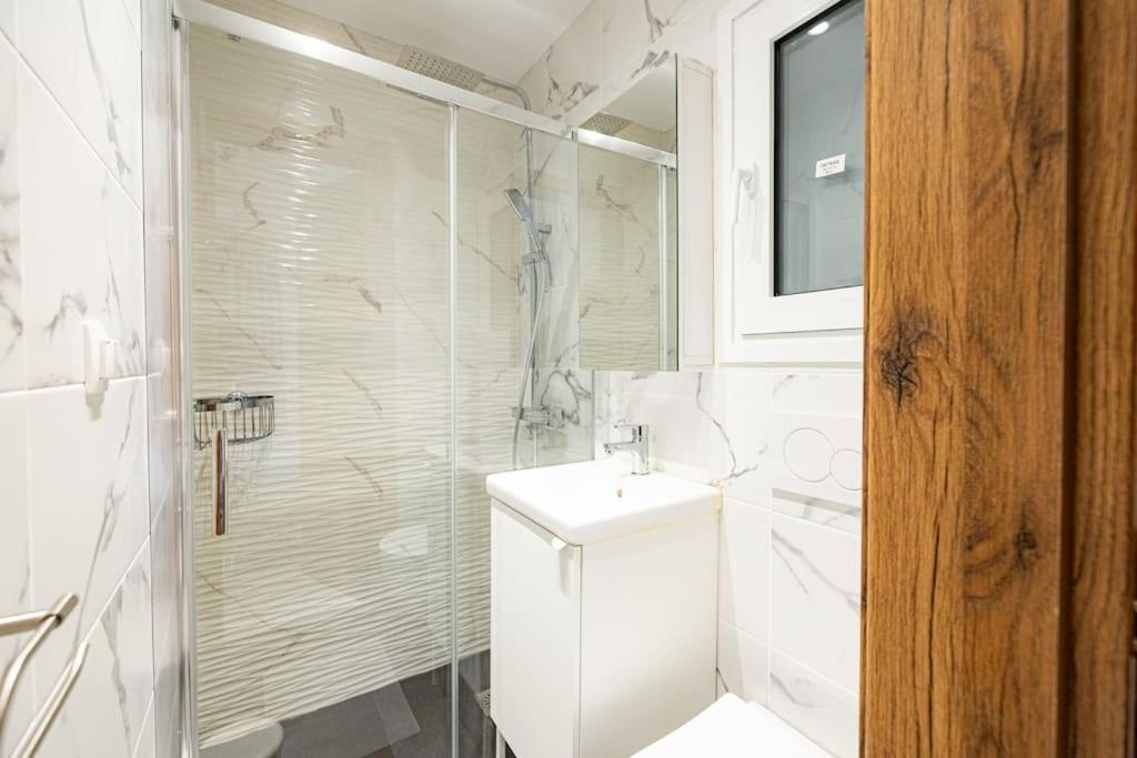 Spacious And Modern Flat At Koukaki, Near Acropolis 아테네 외부 사진